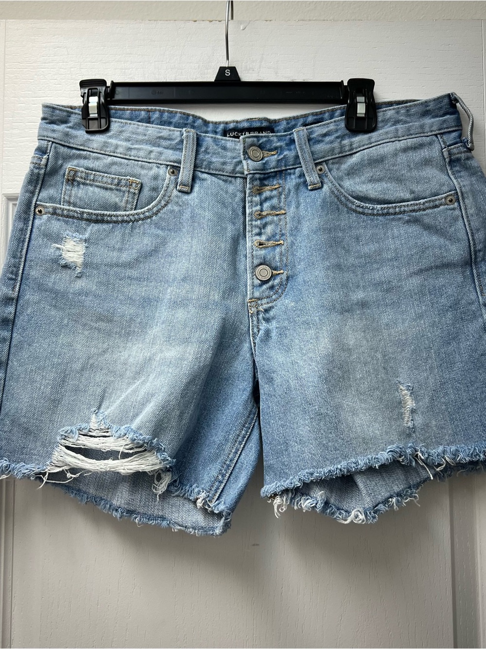 Lucky Brand Button Fly Light Wash Distressed Denim Shorts Sz 8